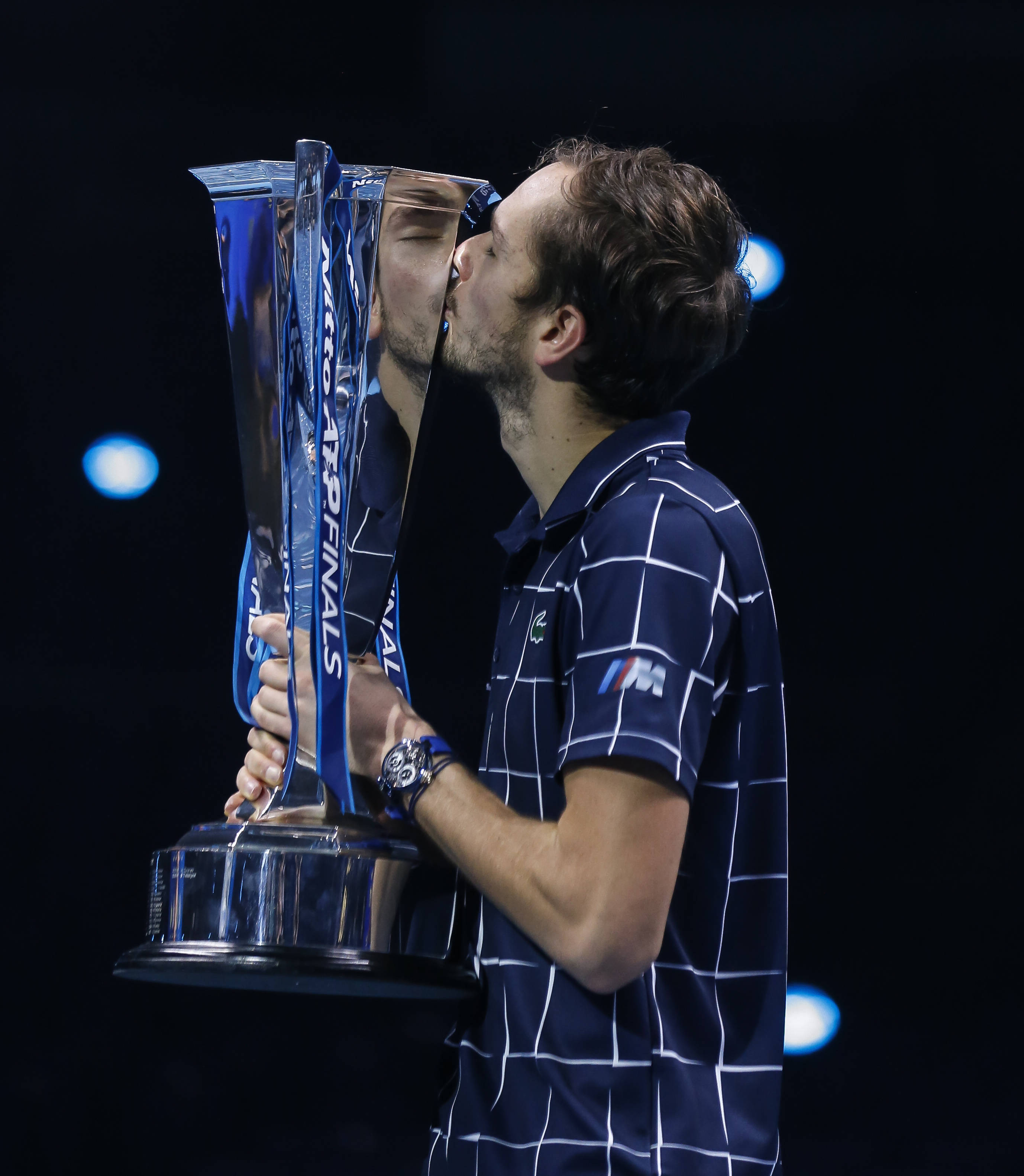 意大利网球队绝杀世界网球队,梅德韦杰夫关键制胜的简单介绍 意大利网球队绝杀世界网球队,梅德韦杰夫关键制胜的简单介绍