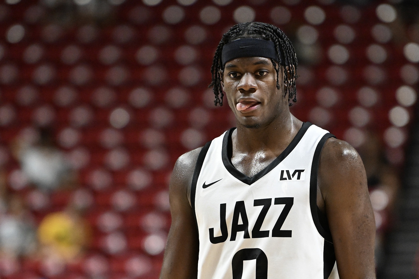 九游体育-巴西男篮翻盘爵士，乔治·希尔统治全场的简单介绍