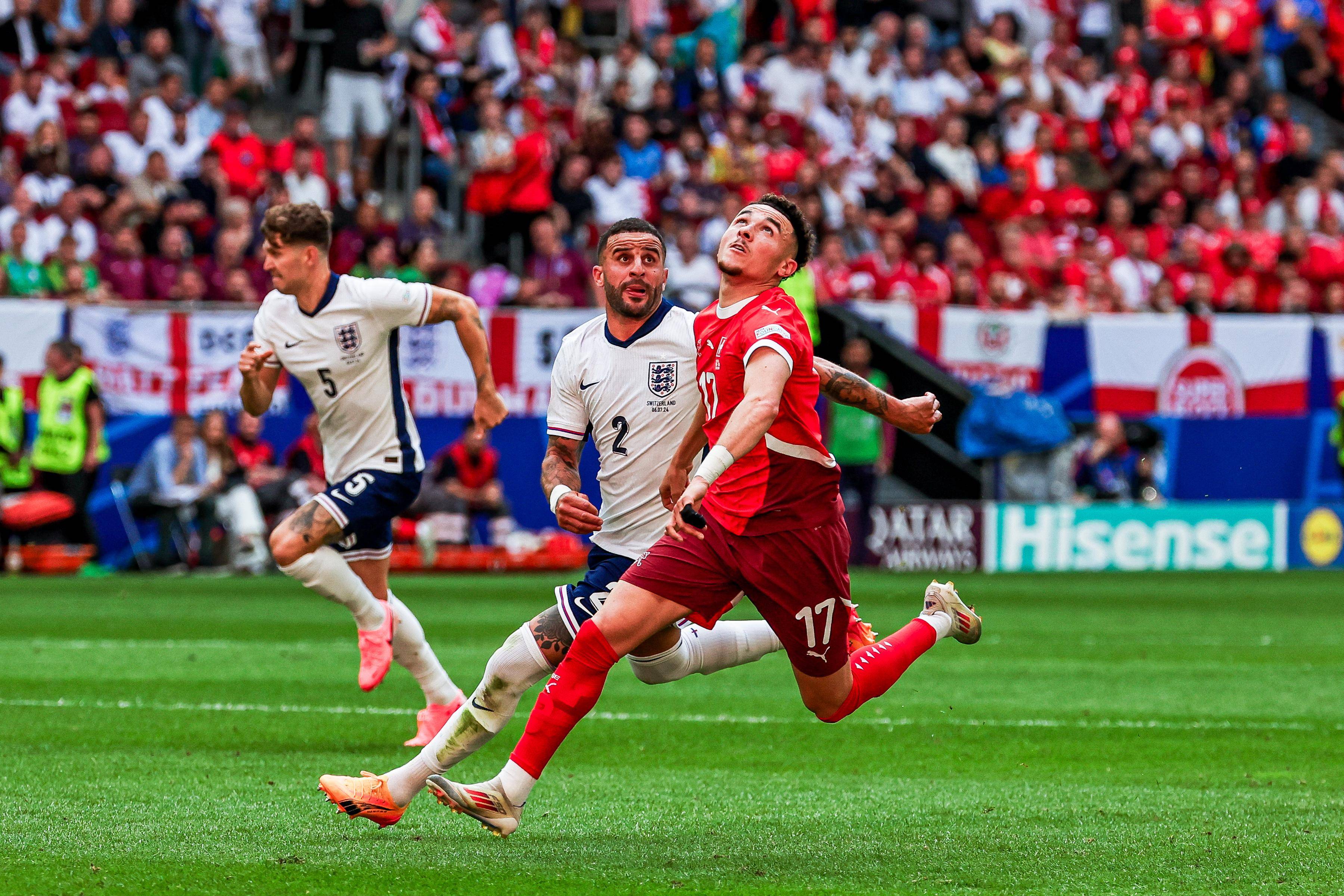 英格兰战胜瑞士晋级四强，精彩一幕接一幕的简单介绍