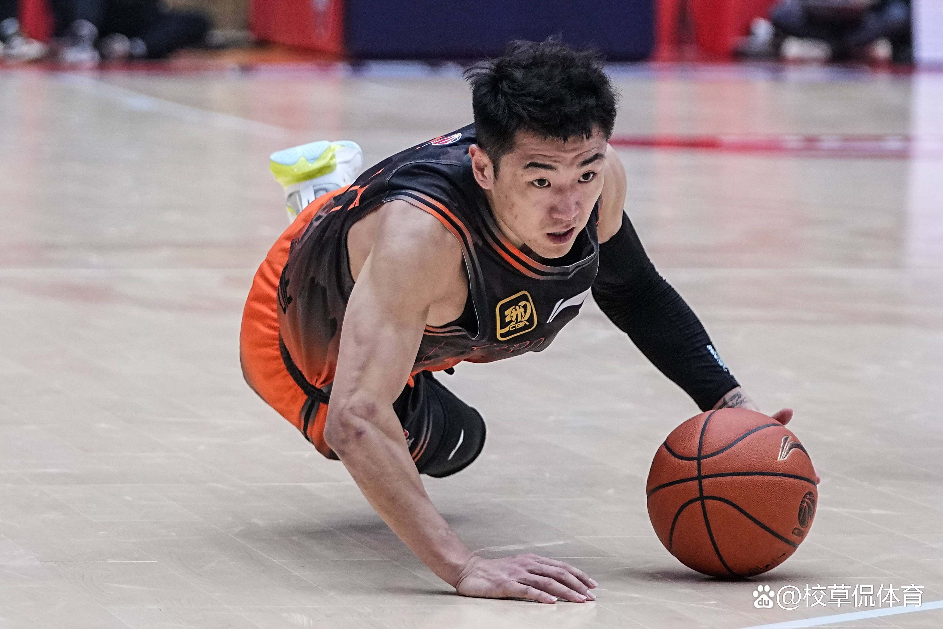 九游体育平台-江苏男篮在客场比赛中保持不败