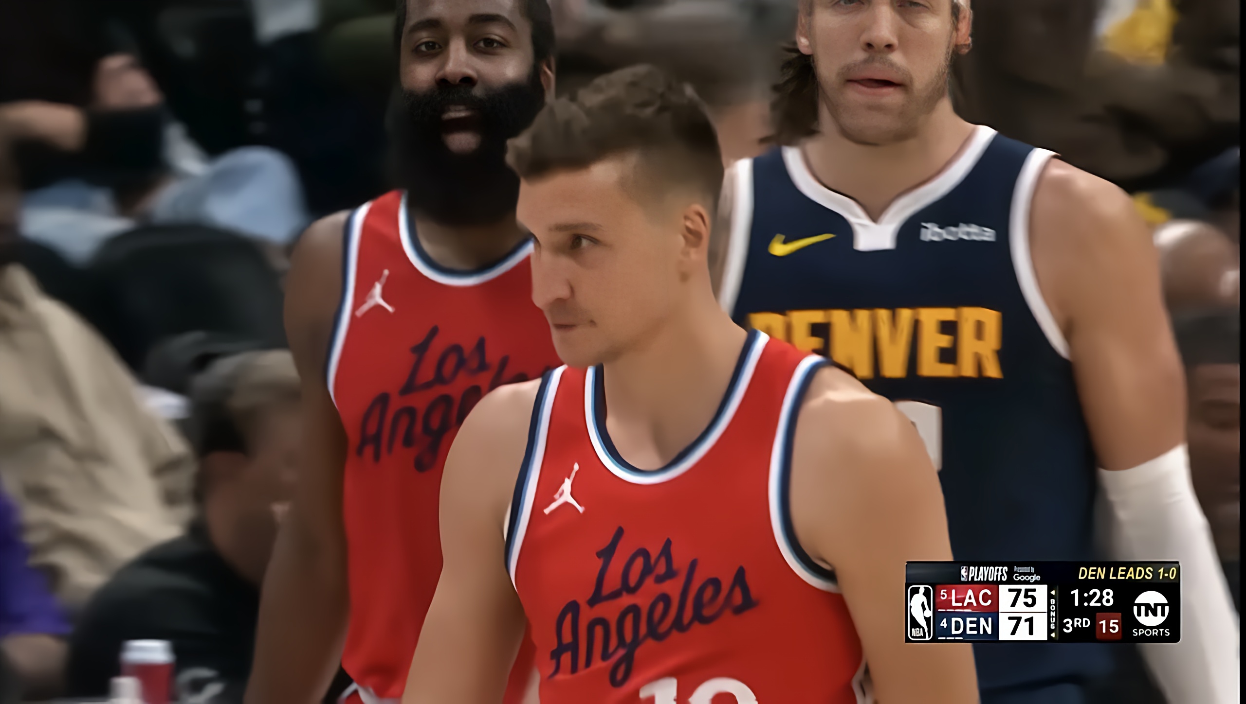 九游娱乐-诺维奇主场告捷，取得关键三分