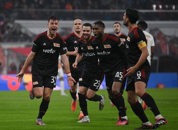 关于佛罗伦萨客场大胜,客场轻取对手的信息 关于佛罗伦萨客场大胜,客场轻取对手的信息