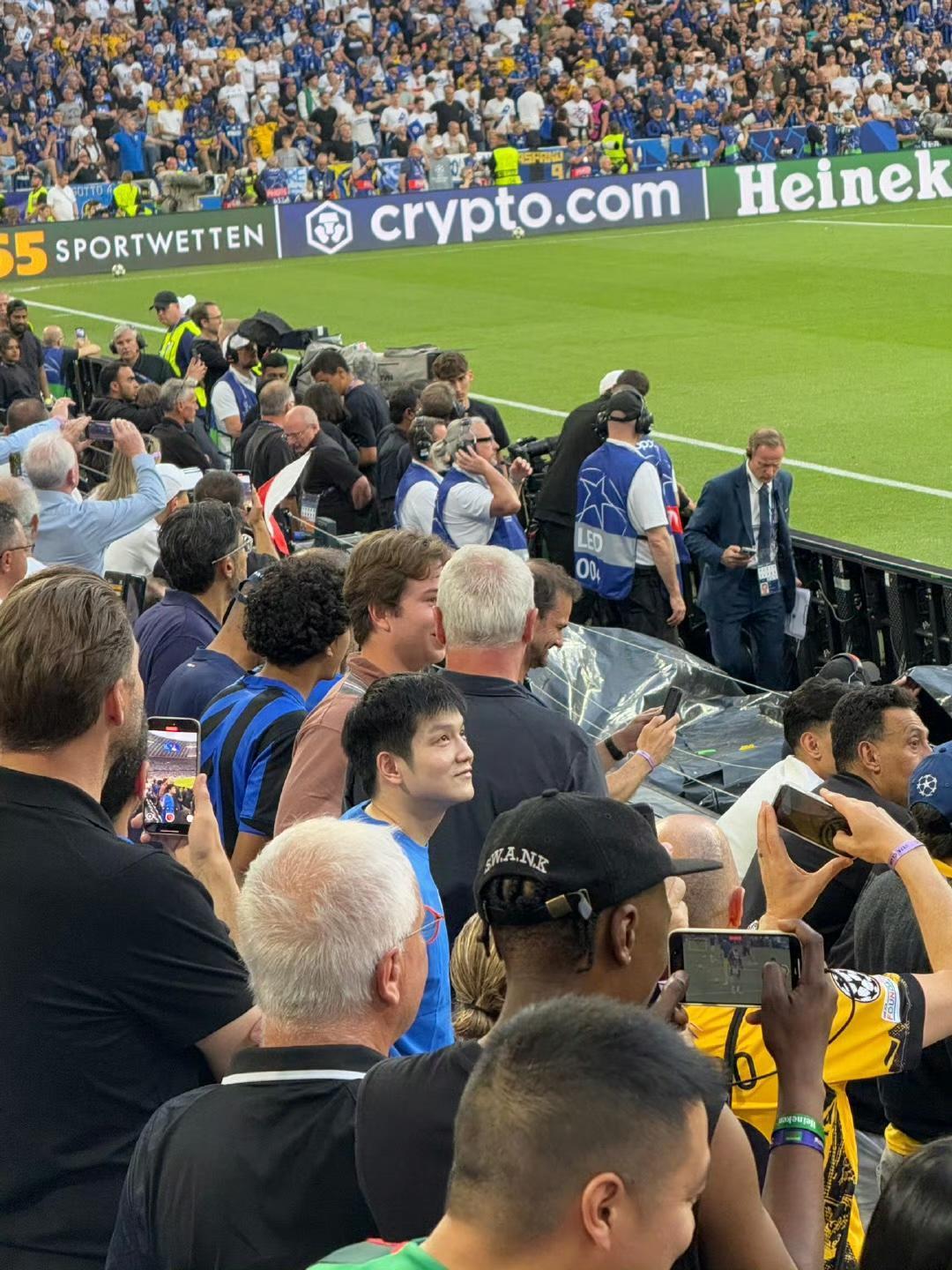 九游APP-关于世界级球星遭遇尴尬，欧冠表现低迷的信息