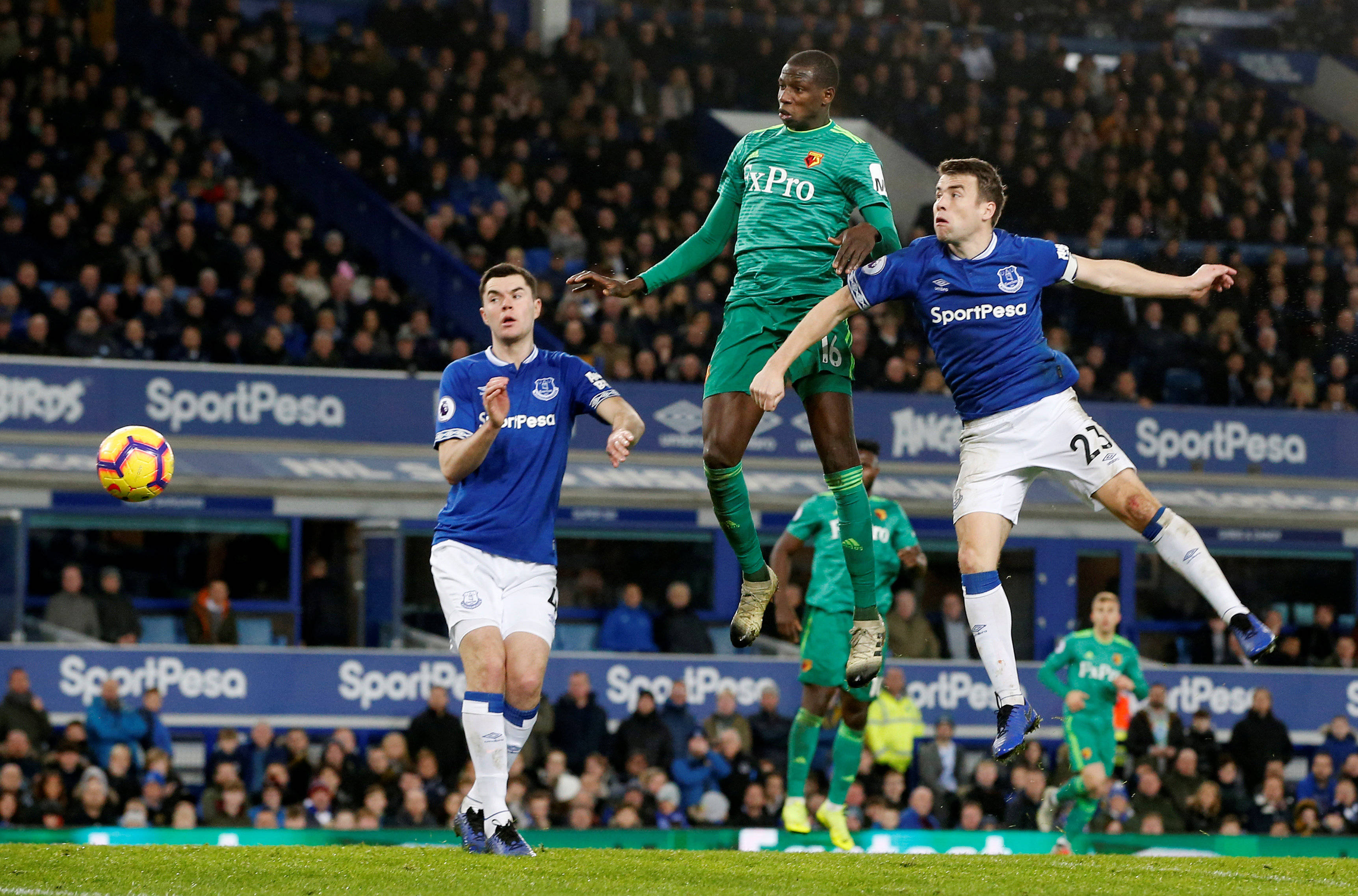 关于索尔福德城客场获胜豪取三分,保级希望大增的信息 关于索尔福德城客场获胜豪取三分,保级希望大增的信息