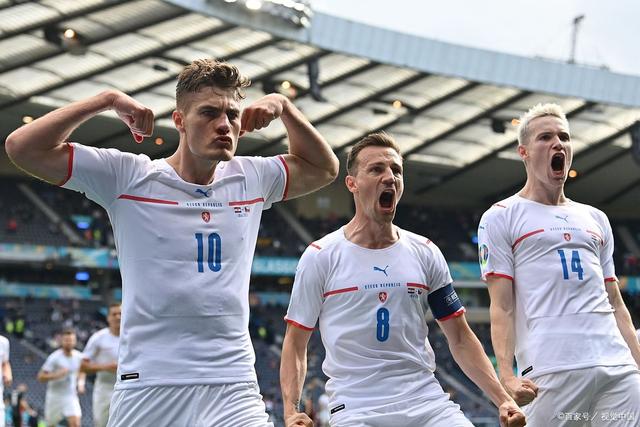 关于波兰险胜捷克，保住出线希望的信息