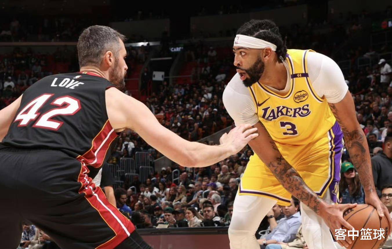 篮网完胜热火B队,浓眉高光表现的简单介绍 篮网完胜热火B队,浓眉高光表现的简单介绍