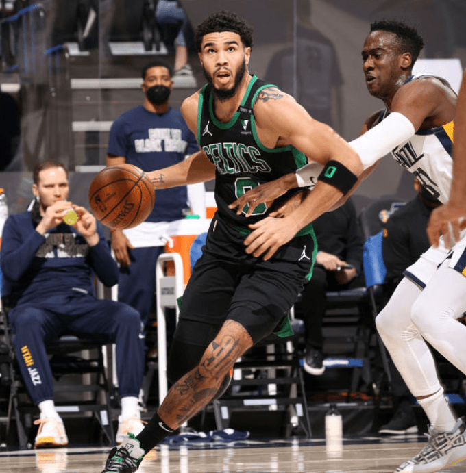 九游娱乐官方-太阳鏖战猛龙，戈贝尔带队取胜