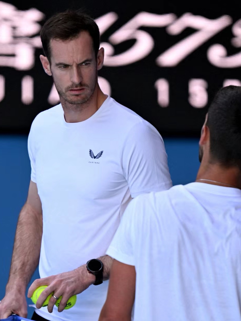 九游娱乐-西班牙网球队翻盘世界网球队，穆雷制霸全场