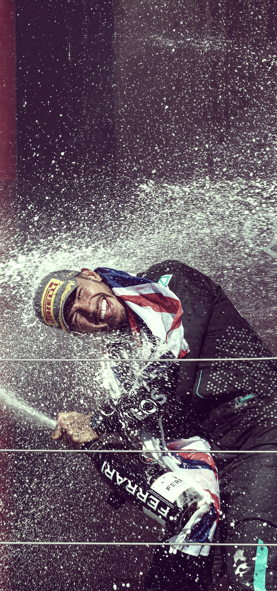 阿斯顿马丁碾压迈凯伦，汉密尔顿状态火热的简单介绍